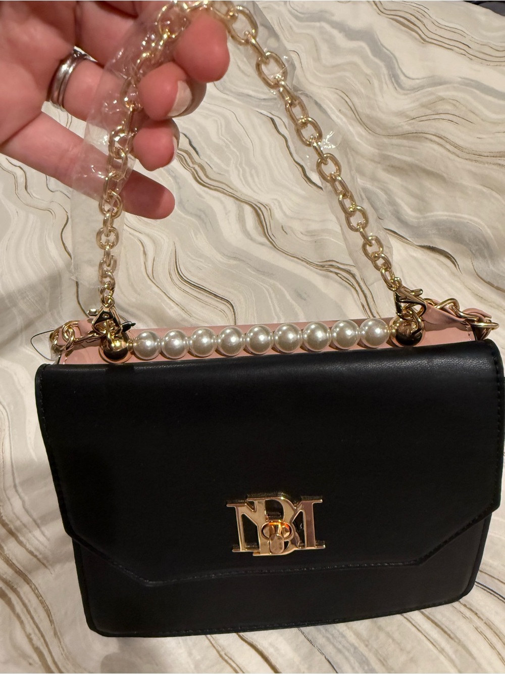 Badgley Mischka 2 tone Black & Blush Pearl-Accent Chain Purse